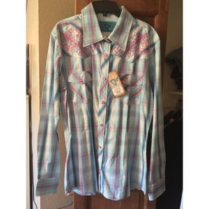 Cowgirl Hardware pearl snap button up